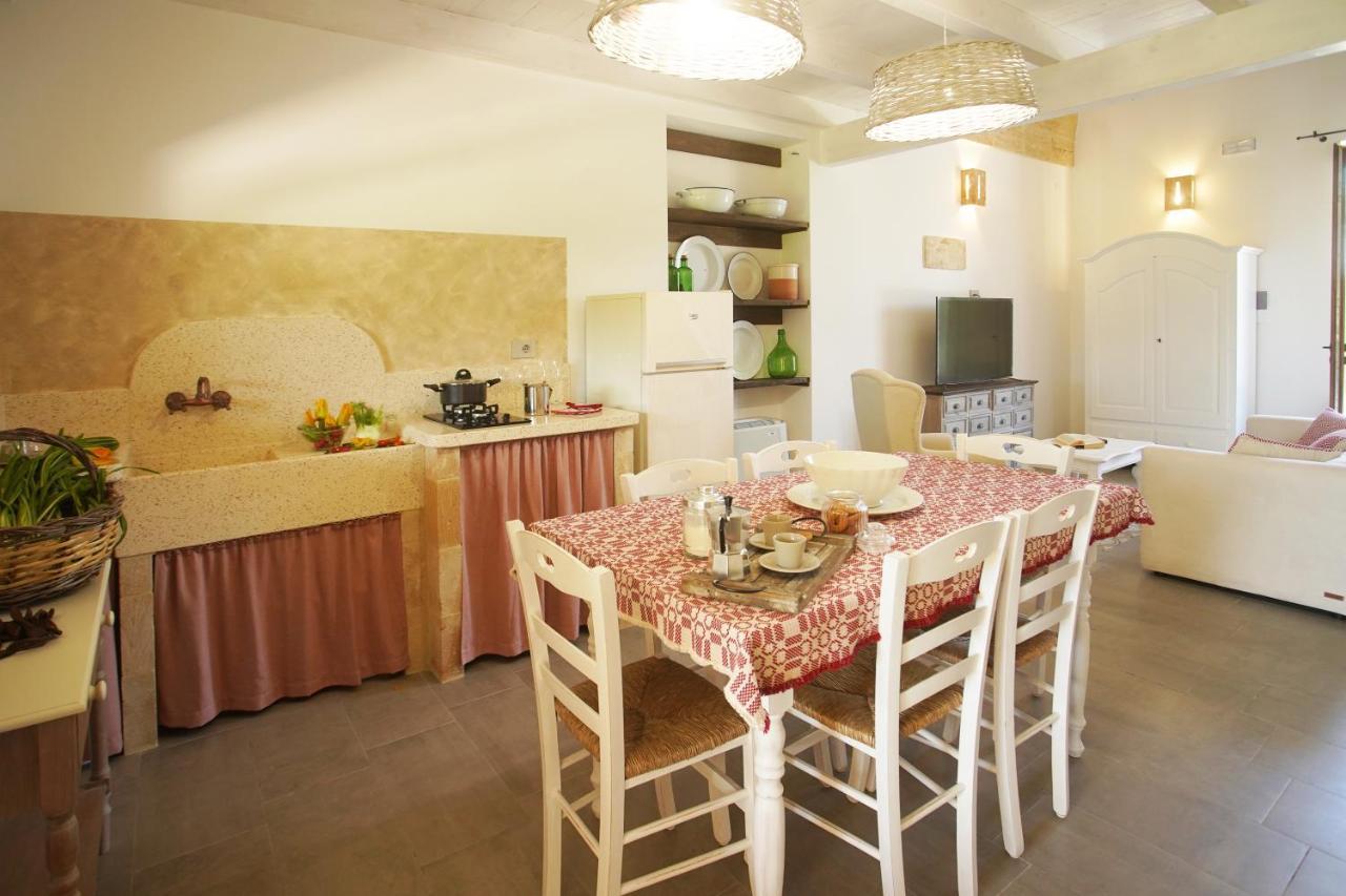Relais L'Oliveto Apartment Surano Exterior photo
