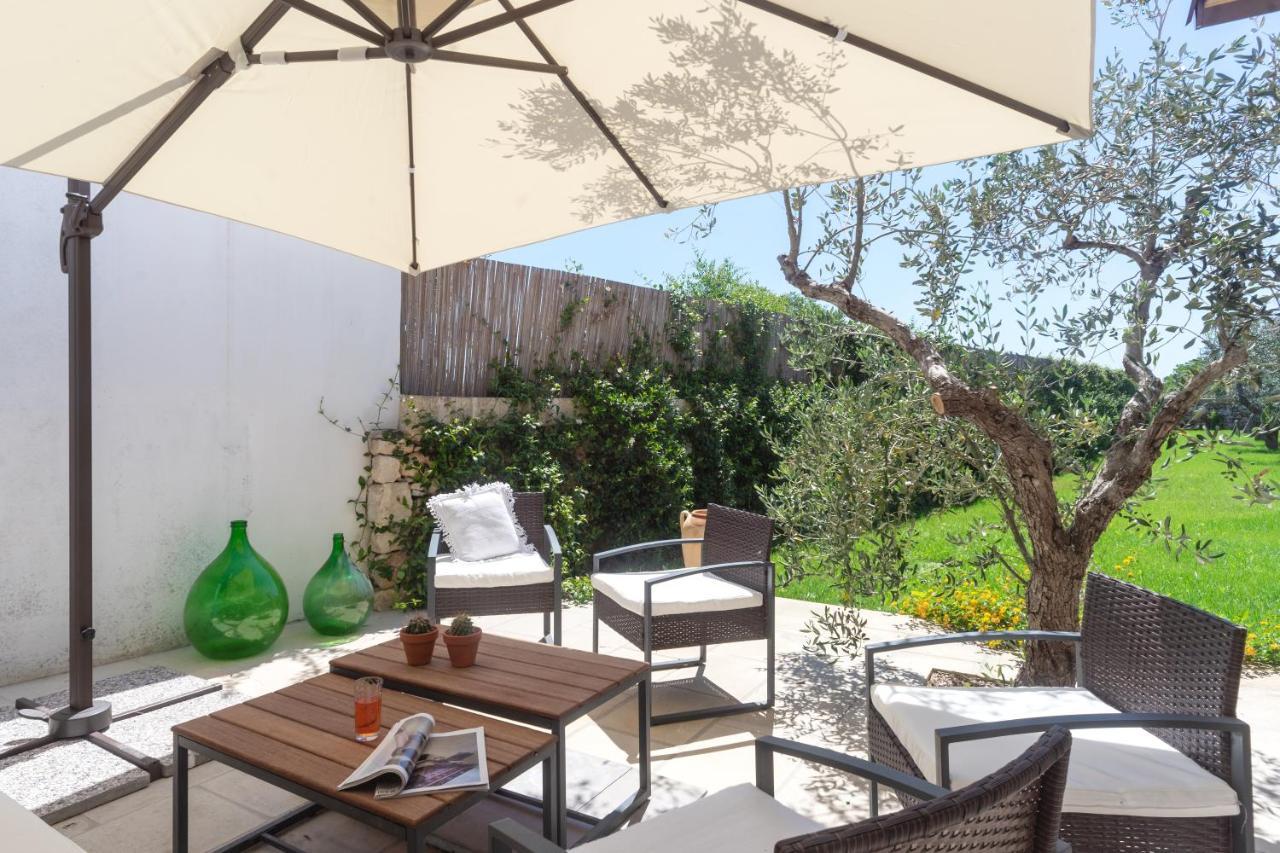 Relais L'Oliveto Apartment Surano Exterior photo
