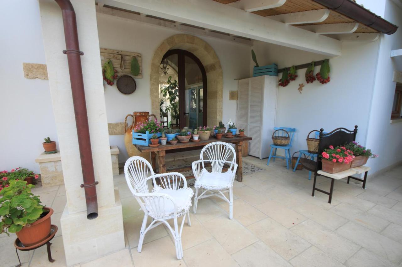 Relais L'Oliveto Apartment Surano Exterior photo